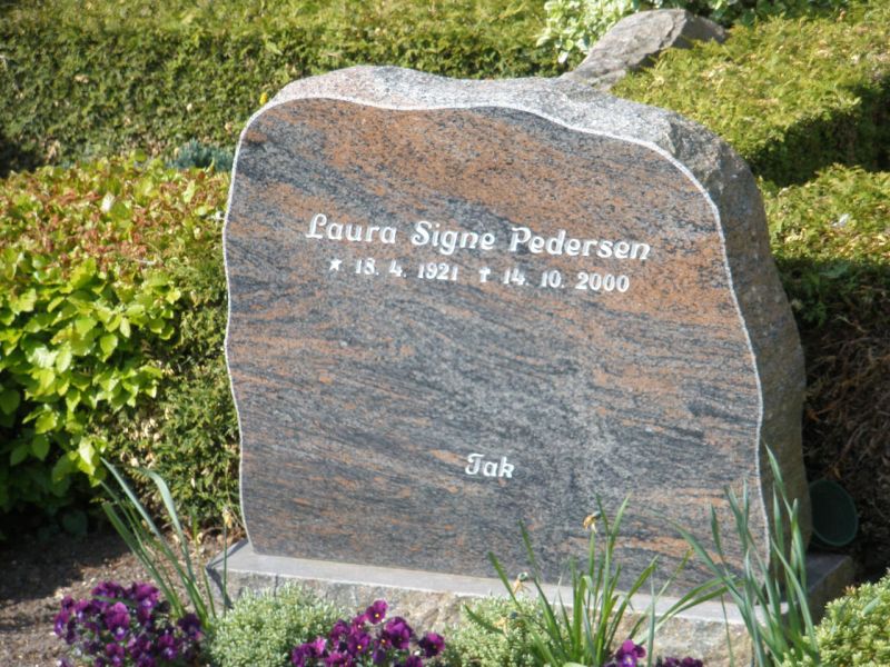 Laura Signe Pedersen.JPG
